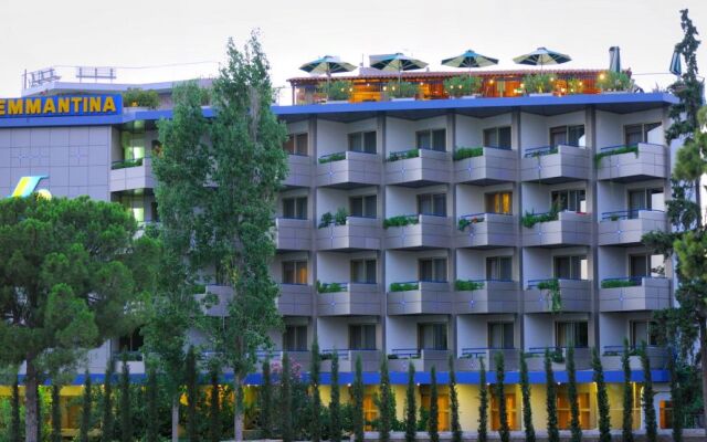 Emmantina Hotel