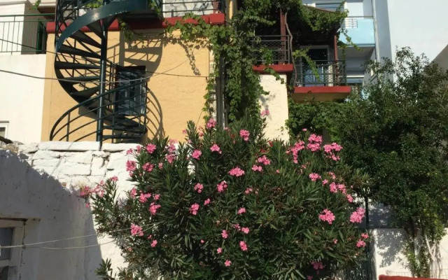 Melissa Apartments