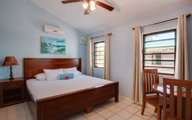 Palm Cove Cabins