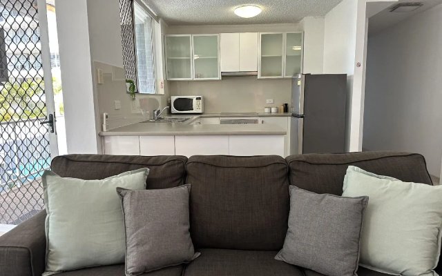 Meridian Tower – Guest Rooms – Gold Coast