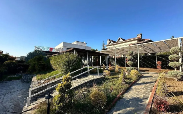 Hi̇dden Garden Sui̇t Otel