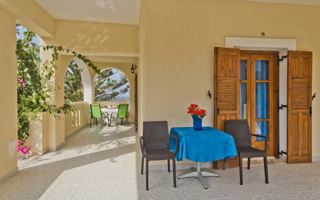 Montemar Studios & Apartments