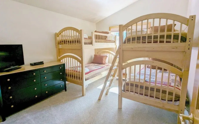 Mcnary 20 5 Bedroom Home