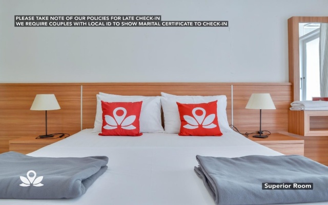 ZEN Rooms Bukit Dago Syariah – Guest Rooms – Bandung