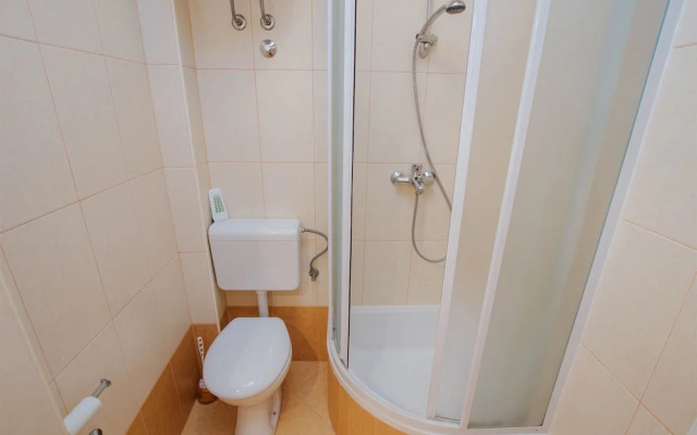 Spacious apt With big Patio,terrace&great sea View