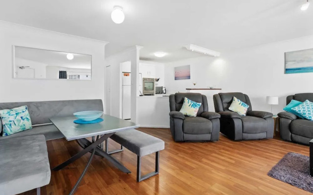 Key Largo - Hosted by Burleigh Letting