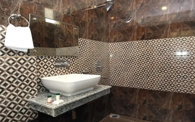 OYO 9822 Hotel Seven