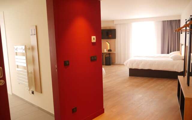 B&B HOTEL Lille Lillenium Eurasanté