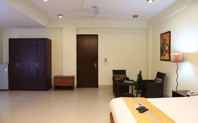 FabHotel Mayarch Sushant Lok
