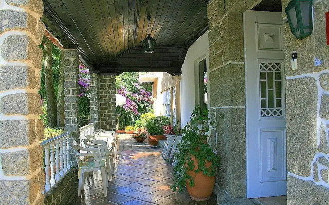 Corredoura Garden Alojamento