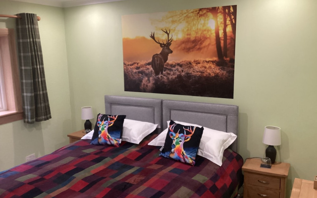 Taigh Sealladh Fèidh B&B