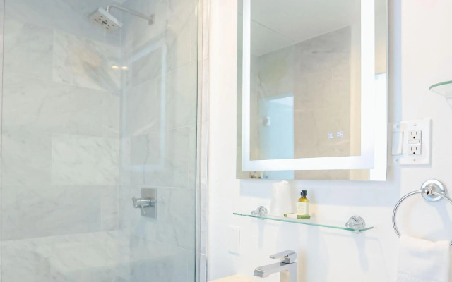 Capri Laguna on the Beach