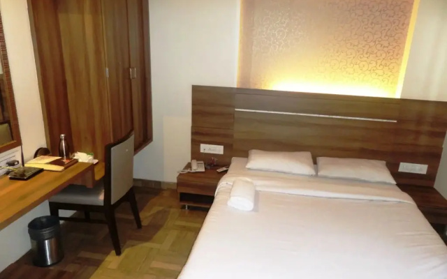 Hotel Rajvikas Residency