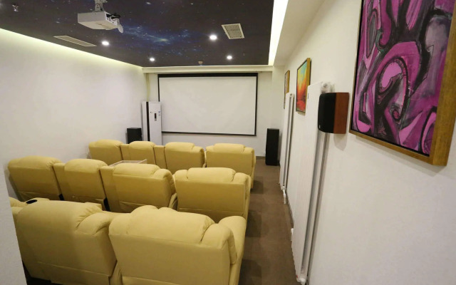 Yijia Nascent State International Service Apartment