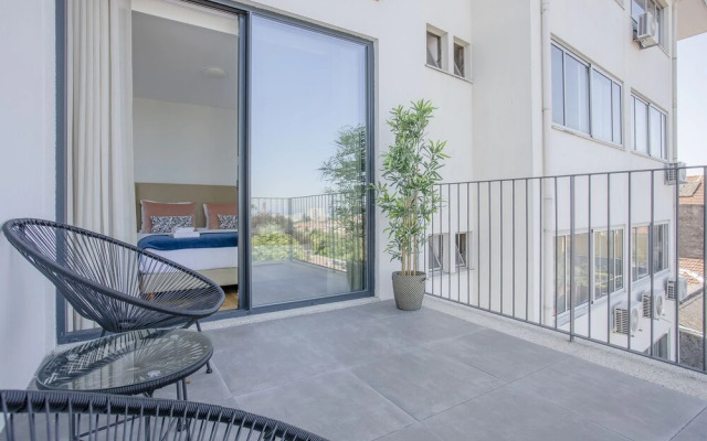 Liiiving in Porto-City View Apartment 3T
