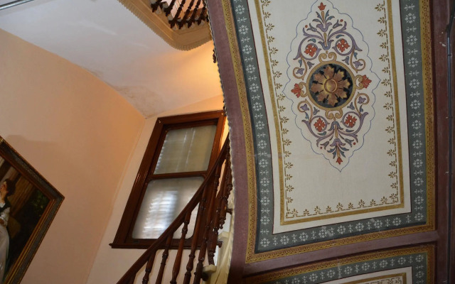 Büyükada Anastasia Meziki History Mansion