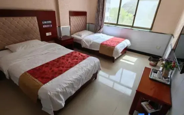 Yuzhong Fujia Hotel (Dingyuan Central Clinic)