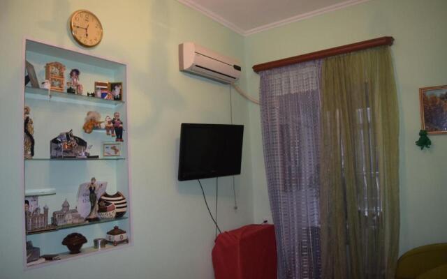 Guest house in mtawminda