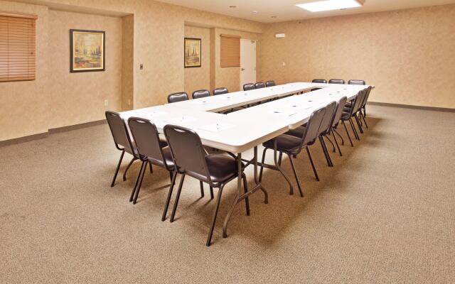 Candlewood Suites Joplin by IHG