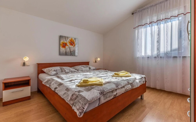 Amazing Apartment in Medulin With 1 Bedrooms and Wifi