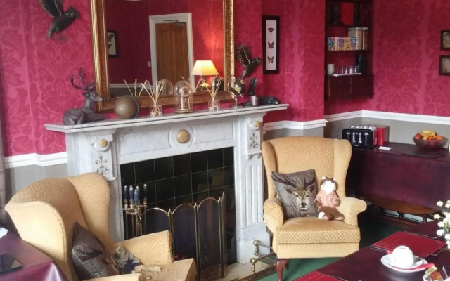 Warwick Lodge Guesthouse