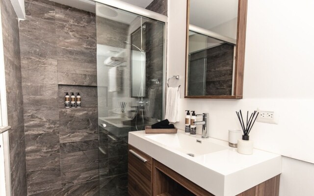 Hi Tech, Private 1 br in La Condesa with Terrace