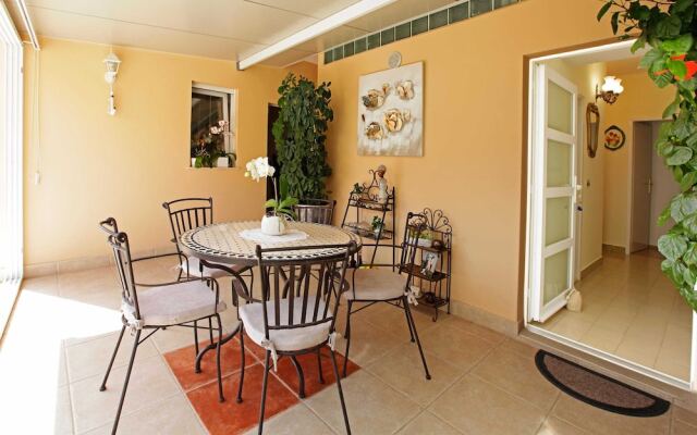 Sunshine Apartment Doda