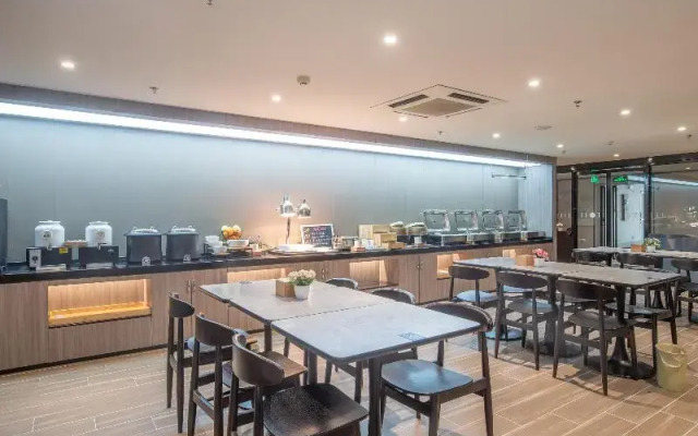 Hanting Hotel (Hebi Yulong Love City)