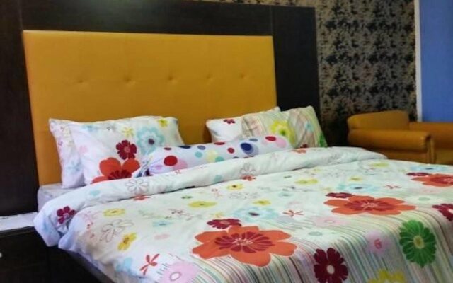 Paris Suites