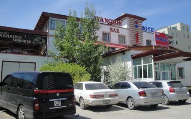 Ayanchin Hotel