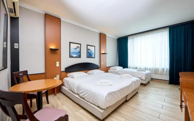 Отель Europacity