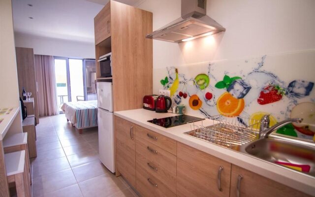 Passas Mare Apartments & Studios