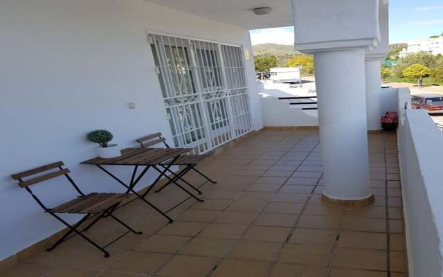 Sunny and spacious apartment with own entrance to pool