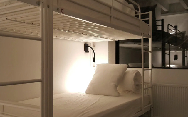Lækur Hostel