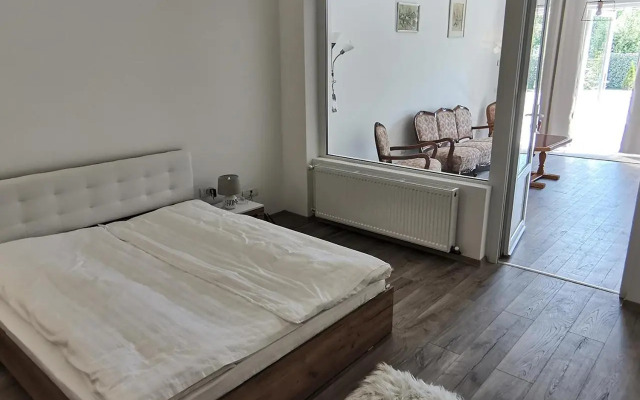 Neferprod Apartments - IS - CAM 07