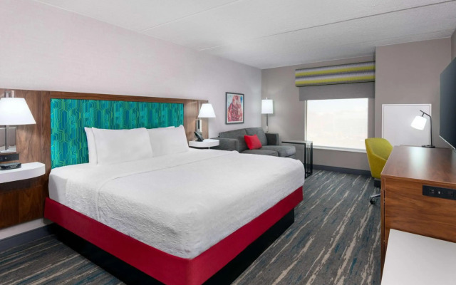 Hampton Inn & Suites Cleveland-Beachwood