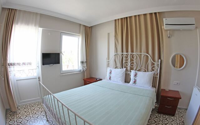 Ahinos Butik Hotel