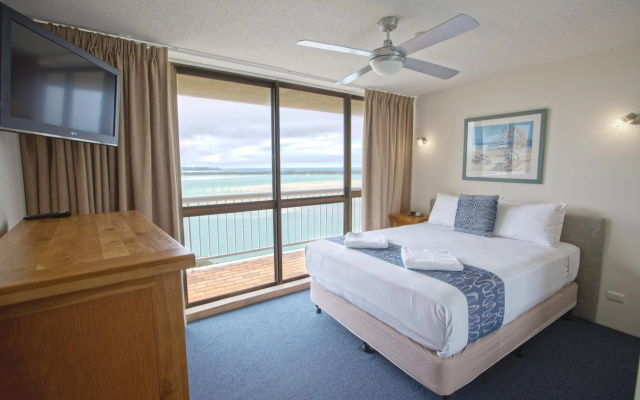 Gemini Resort – Guest Rooms – Golden Beach