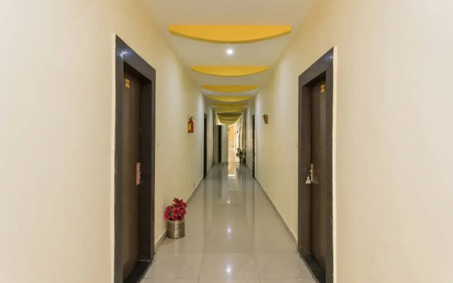 OYO 23471 Hotel Hilton Tower