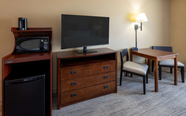 Grandstay Hotel And Suites Luverne