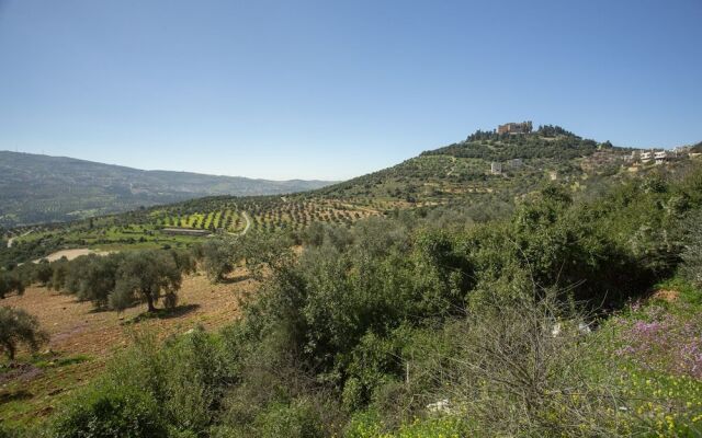 Ajloun Hotel