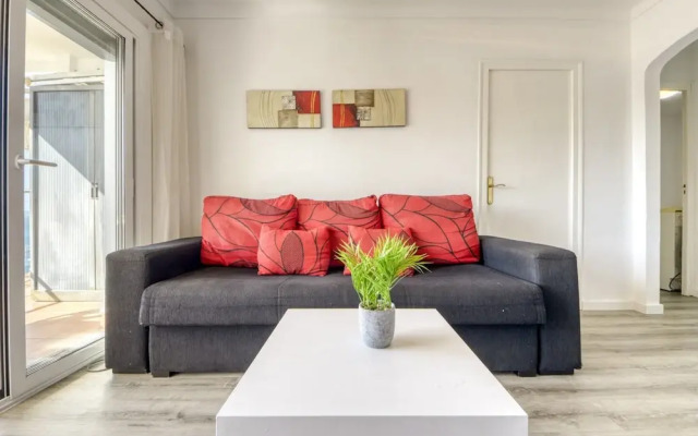 Cozy Apartment in Roses Centro