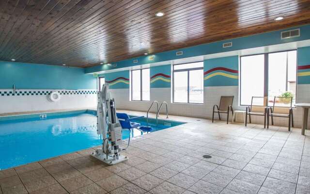 Quality Inn Peru near Starved Rock State Park