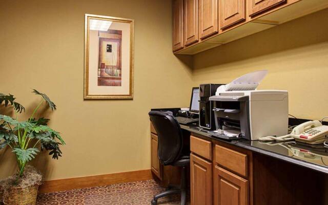 Hampton Inn & Suites Fremont