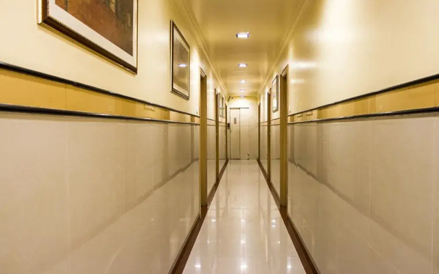 Capital O 333 Hotel Crystal Homes