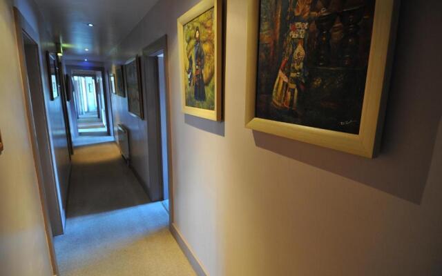Orchard Hotel