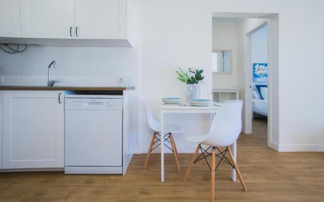 Flower Beach Suite 25