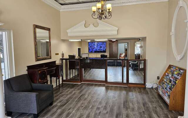 Super 8 by Wyndham Metairie