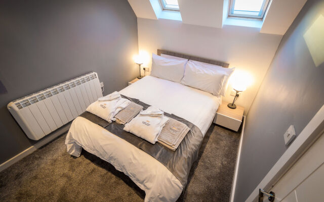 Aaron Wise Serviced Apartments