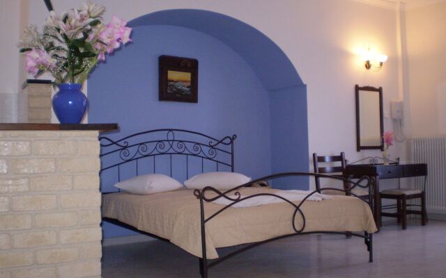 Giannis Hotel Apartments